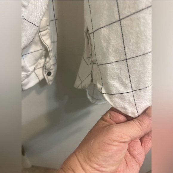 NWOW Madewell Flannel Tie-Neck Shirt Windiowpane
Pattern - Size XL - Picture 6 of 14